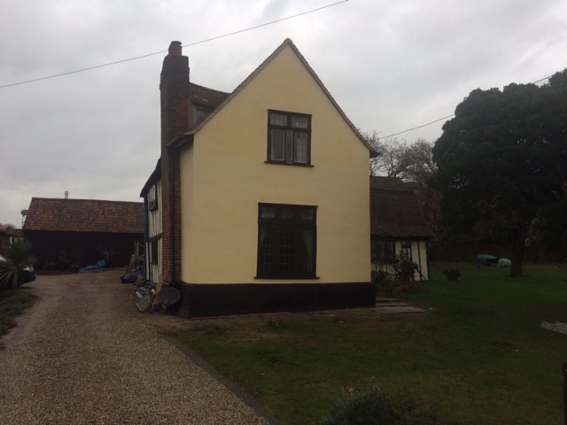 ../../../Photos/Notes/IMG_2346.jpg (iPhone - 05/12/2018 14:47:00)
The finished front façade. Somewhat plain as the faux beams cannot be painted on with lime-wash.
Photo_ID = 402